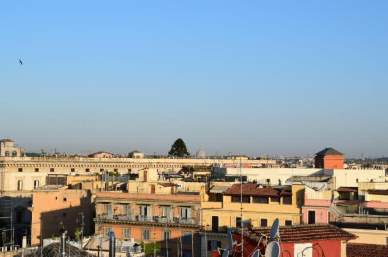 Appartamento Elegant Attic With Terrace 1 Mt Subway. Nidoluisa