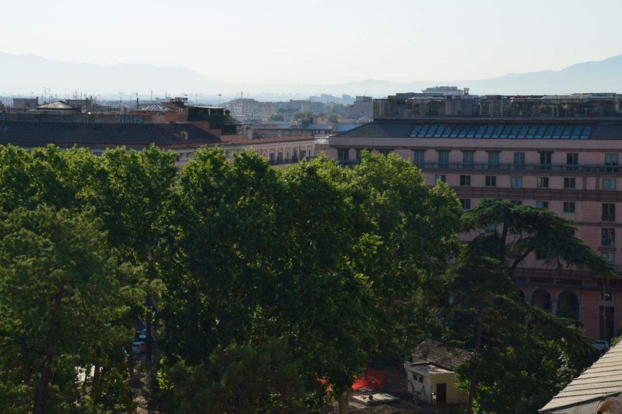 Elegant Attic With Terrace 1 Mt Subway. Nidoluisa Appartamento Roma